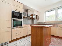 Pronájem rodinného domu, Průhonice, Františka Zemana, 400 m2