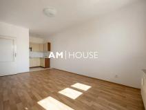 Prodej bytu 2+kk, Praha - Kyje, Pelušková, 40 m2