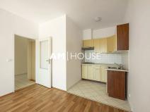 Prodej bytu 2+kk, Praha - Kyje, Pelušková, 40 m2