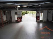 Pronájem garážového stání, Hradec Králové, Mrštíkova, 12 m2