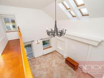 Pronájem rodinného domu, Praha - Řeporyje, Draženovská, 250 m2