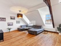 Prodej atypického bytu, Chrastava, náměstí 1. máje, 156 m2