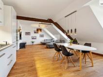 Prodej atypického bytu, Chrastava, náměstí 1. máje, 156 m2