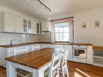 Prodej rodinného domu, Hrabyně, 250 m2
