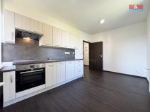 Pronájem bytu 2+1, Karlovy Vary - Bohatice, U Trati, 61 m2