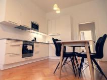 Pronájem bytu 2+kk, Praha - Karlín, Kaizlovy sady, 56 m2