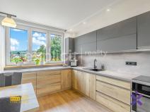 Pronájem bytu 3+1, Vizovice, Masarykovo nám., 78 m2