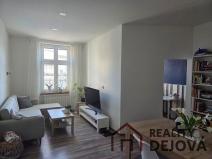 Prodej bytu 3+1, Opava, Komenského, 69 m2