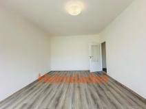 Pronájem bytu 2+1, Ostrava - Poruba, Hlavní třída, 61 m2