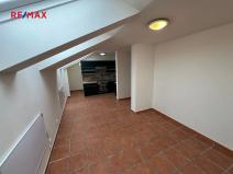 Pronájem bytu 2+kk, Černošice, Vrážská, 58 m2