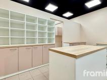Pronájem obchodního prostoru, Slavkov u Brna, Křenovická, 27 m2
