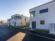 Prodej rodinného domu, Praha - Kolovraty, Devětsilová, 105 m2