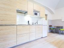 Prodej bytu 2+kk, Praha - Libeň, Zenklova, 37 m2