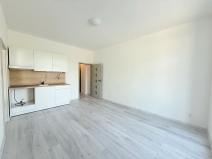 Pronájem bytu 2+kk, Milovice, Slepá, 40 m2