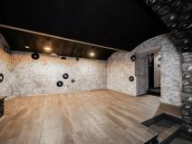 Pronájem obchodního prostoru, Praha - Bubeneč, Kamenická, 92 m2