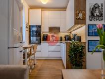 Prodej bytu 3+1, Ostrava, Sokolovská, 73 m2