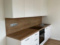 Pronájem bytu 2+1, Zlín, Dlouhá, 56 m2