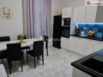 Prodej bytu 3+1, Karlovy Vary, náměstí Dr. M. Horákové, 78 m2