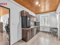 Prodej bytu 2+1, Hostinné, Náměstí, 70 m2