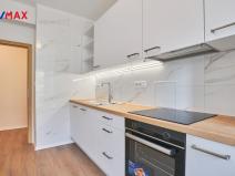Pronájem bytu 2+1, Praha - Vršovice, Amurská, 73 m2