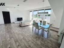 Prodej bytu 4+kk, Pelhřimov, Dolnokubínská, 119 m2