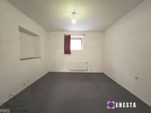 Pronájem skladu, Praha - Velká Chuchle, Dostihová, 27 m2