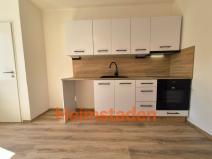 Pronájem bytu 3+1, Havířov - Město, Hlavní třída, 74 m2