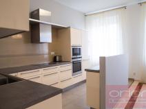 Pronájem bytu 2+1, Praha - Smíchov, Štefánikova, 121 m2