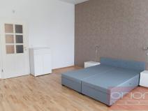 Pronájem bytu 2+1, Praha - Smíchov, Štefánikova, 121 m2