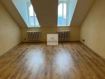 Prodej bytu 5+1, Karlovy Vary, Jaltská, 151 m2