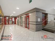 Pronájem obchodního prostoru, Velké Meziříčí, Náměstí, 65 m2