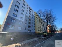 Prodej bytu 3+1, Karlovy Vary, Konečná, 82 m2