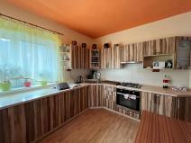 Prodej vícegeneračního domu, Čisovice, 250 m2