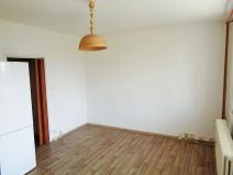 Prodej bytu 1+kk, Plzeň, Komenského, 32 m2