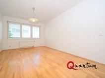 Pronájem bytu 1+kk, Praha - Michle, Jemnická, 30 m2