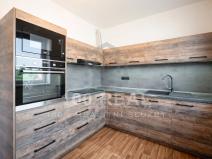 Pronájem bytu 2+1, Skřivany, Sloupenská, 56 m2