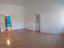 Prodej bytu 2+1, Cheb, Americká, 85 m2