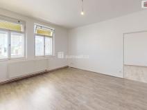 Pronájem bytu 2+1, Opava - Město, Dolní náměstí, 76 m2