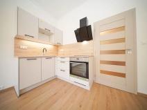 Pronájem bytu 1+kk, Praha - Nové Město, Vyšehradská, 30 m2