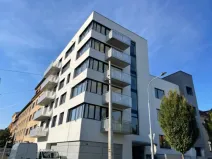 Pronájem garážového stání, Brno, Alešova, 25 m2