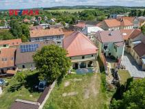 Prodej rodinného domu, Týnec nad Labem, Masarykovo náměstí, 142 m2