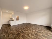 Pronájem bytu 1+kk, Říčany, Komenského náměstí, 35 m2