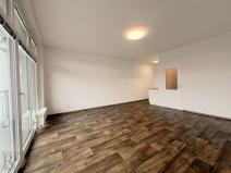 Pronájem bytu 1+kk, Říčany, Komenského náměstí, 35 m2