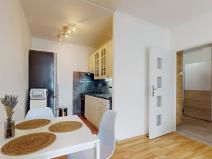 Pronájem bytu 2+kk, Kladno, V Bažantnici, 44 m2