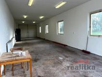 Pronájem výrobních prostor, Opava - Komárov, Podvihovská, 112 m2