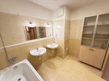 Pronájem bytu 4+kk, České Budějovice, U Lučního jezu, 98 m2