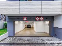 Prodej garážového stání, Praha - Vinohrady, Perucká, 18 m2