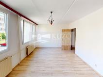 Pronájem bytu 1+kk, Jince, Zborovská, 33 m2