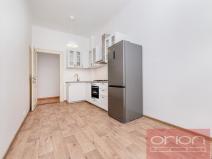 Pronájem bytu 3+1, Praha - Smíchov, Zborovská, 105 m2