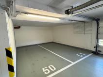 Pronájem garážového stání, Praha - Kyje, Farkašova, 30 m2